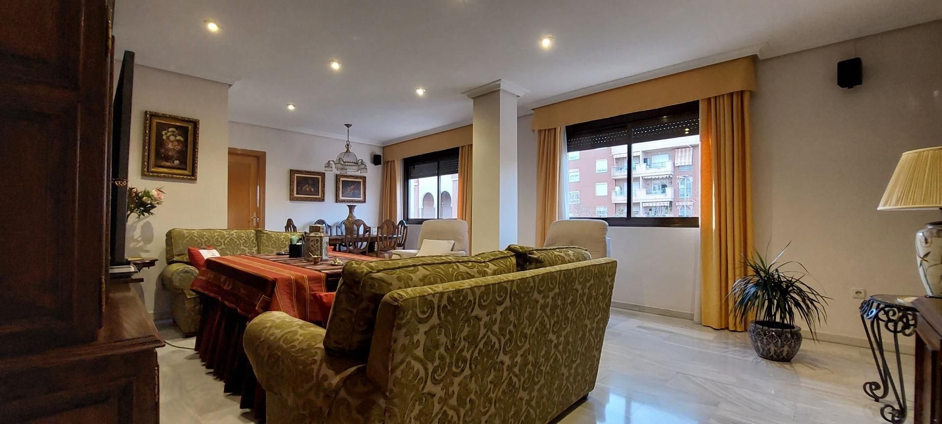 Sala de estar de Piso en venta en  Córdoba Capital con Aire acondicionado, Calefacción y Trastero
