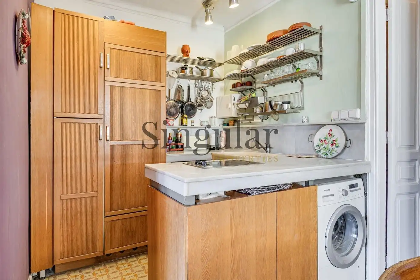 Cocina de Piso en venta en Barcelona con Balcón