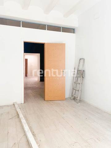 Local comercial en Alquiler en Carrer del Convent de Jerusalem en La Roqueta