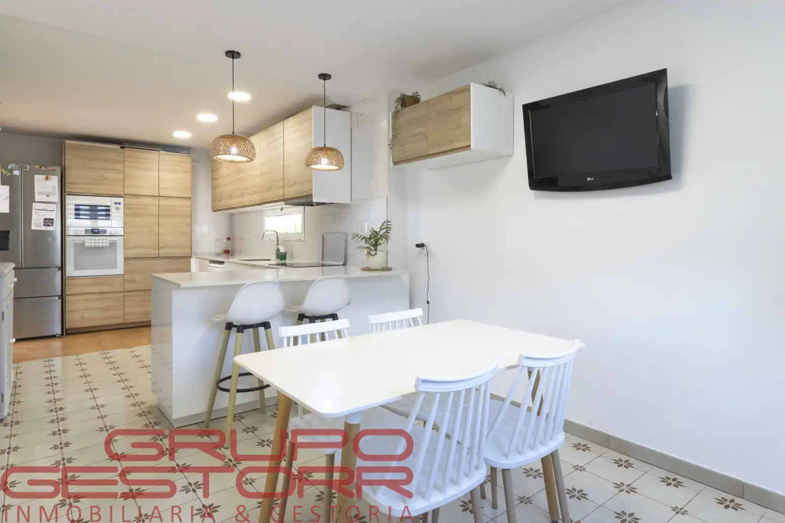 Cuina de Casa o xalet en venda en Torrent amb Jardí privat, Terrassa i Traster