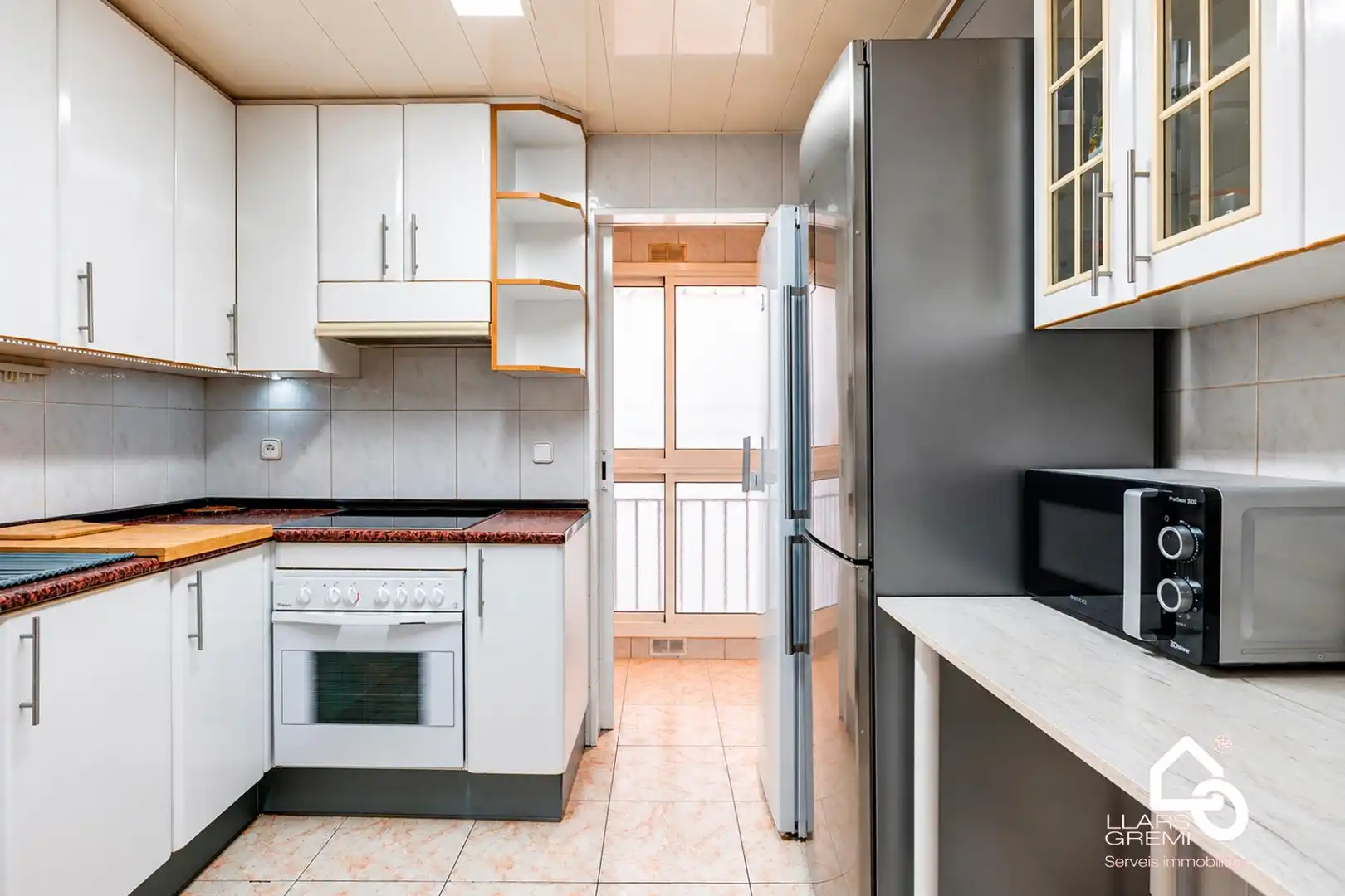 Cocina de Piso en venta en Barcelona con Calefacción y Balcón