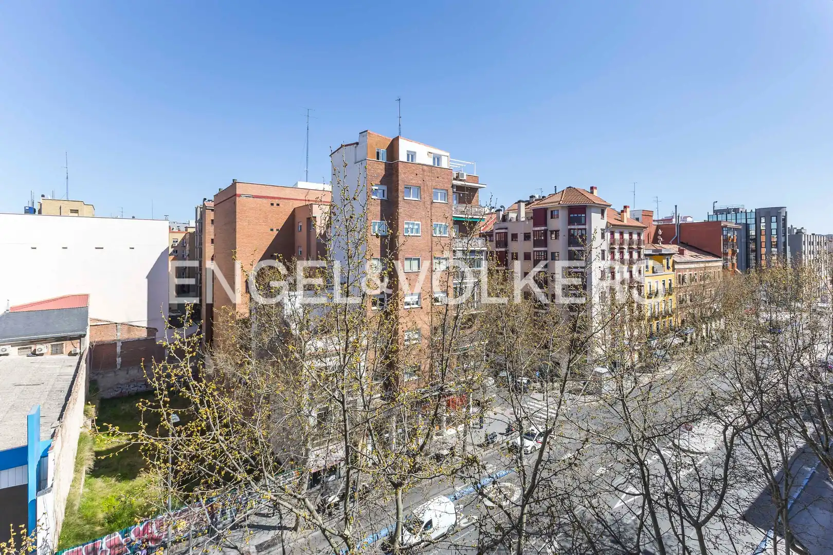 Vista exterior de Pis en venda en Madrid amb Aire condicionat, Calefacció i Balcó