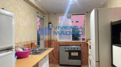 Foto 5 de Piso en venta en Pablo Neruda, Portazgo, Madrid