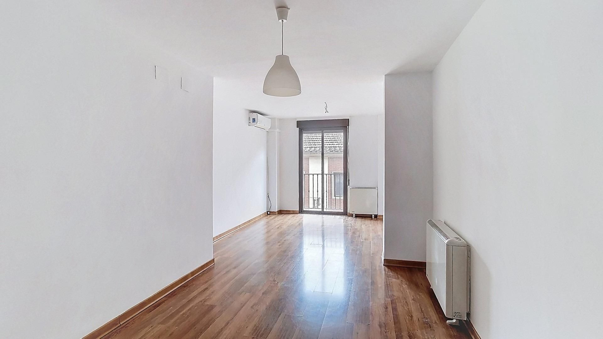 Living room of Flat to rent in Armilla  with Air Conditioner, Heating and Storage room