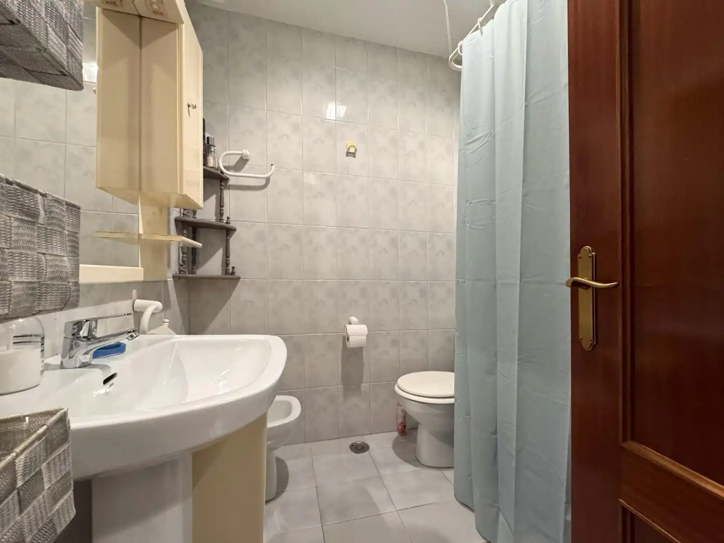Baño de Piso en venta en Pontevedra Capital  con Calefacción y Trastero