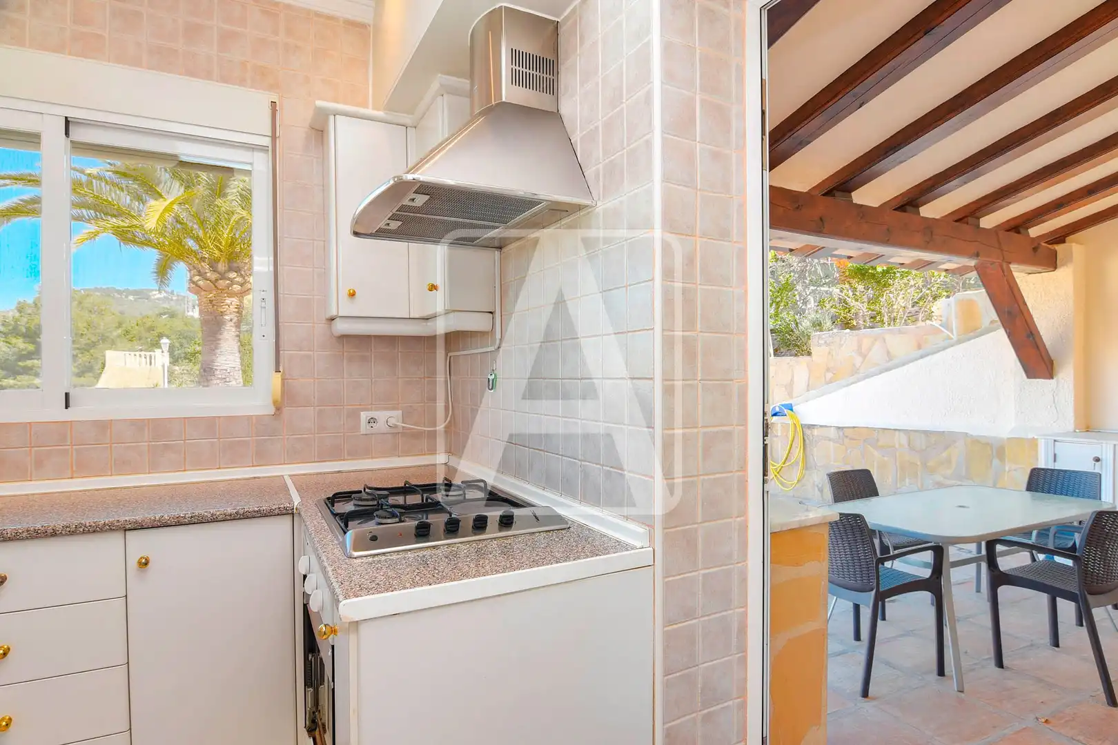 Cuina de Casa o xalet en venda en Calpe / Calp amb Aire condicionat, Calefacció i Jardí privat