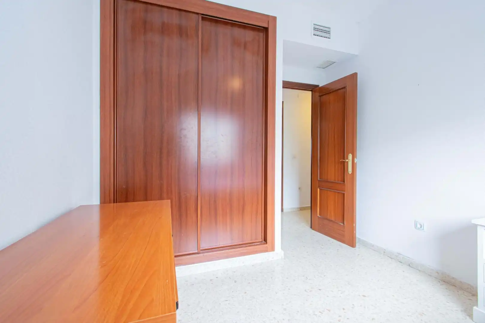 Bedroom of Flat for sale in Sevilla  with Air Conditioner, Storage room and Balcony