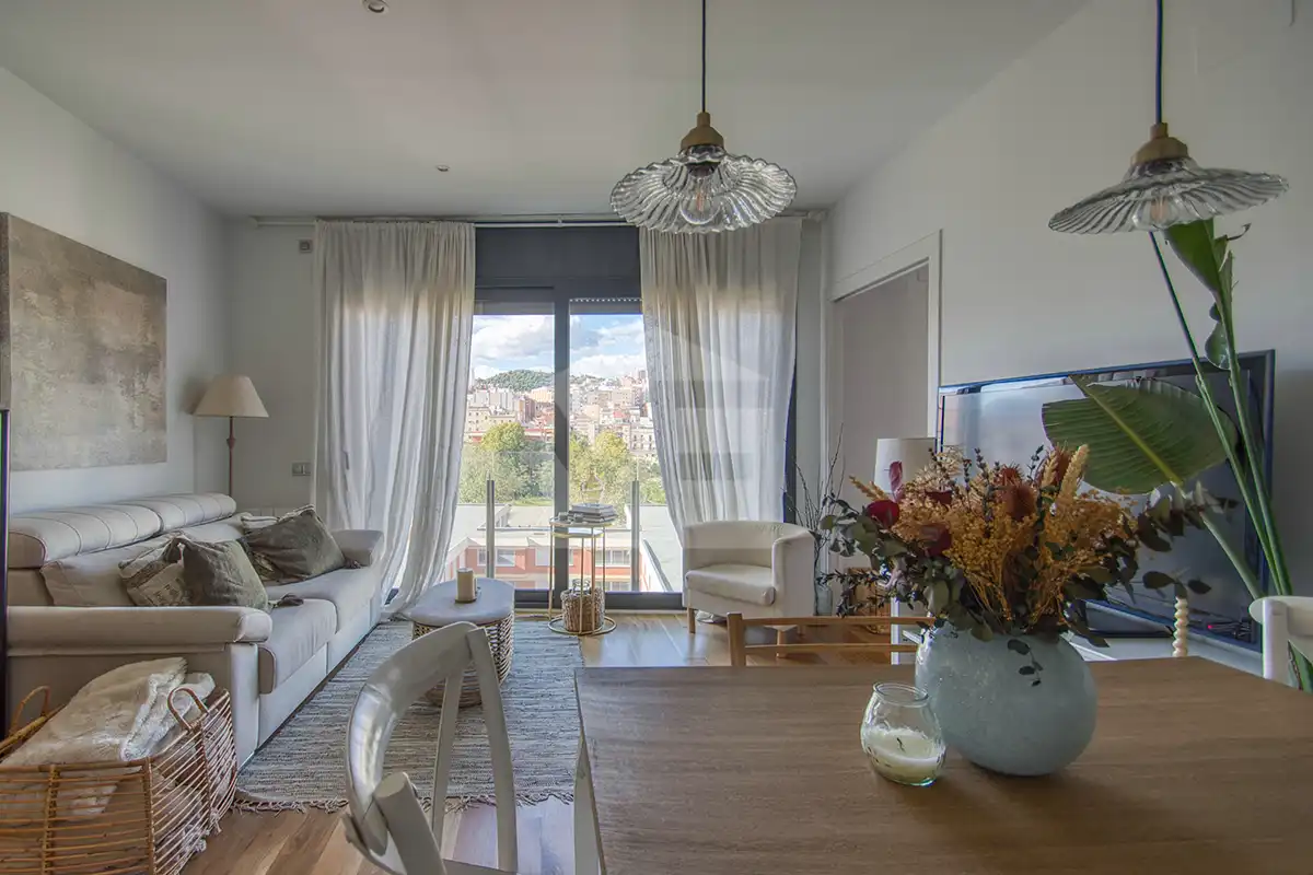 Living room of Flat for sale in Barcelona  with Air Conditioner and Heating