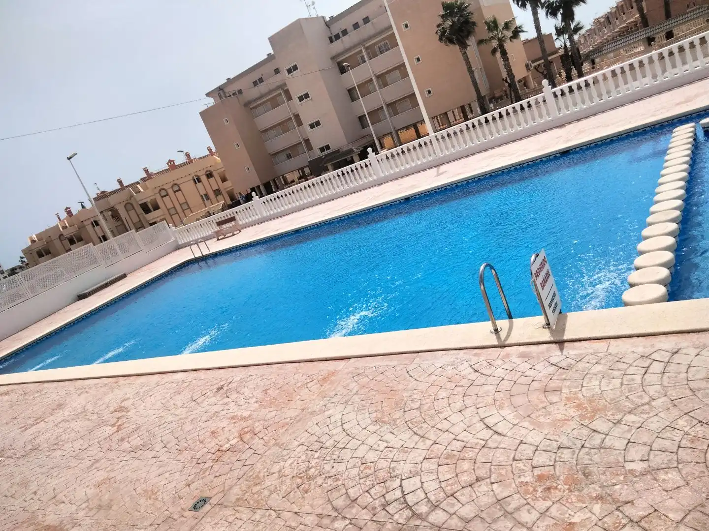 Reihenhaus mit Pool zur Miete in Avenida Santiago Bernabéu 35