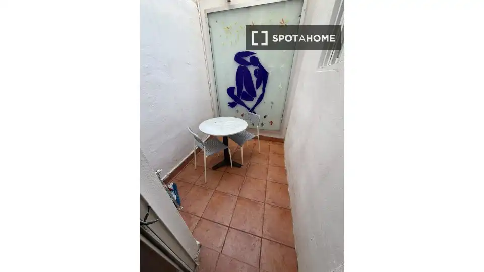 Flat with terrace to rent in Extramurs, imagen 5