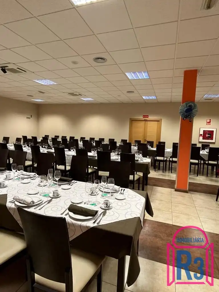 Local comercial de lloguer a Onzonilla, imagen 7