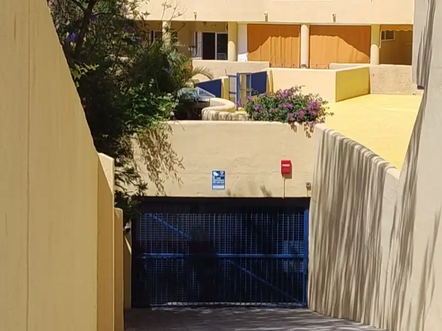 Parking de Oficina en venta en Fuengirola con Aire acondicionado, Calefacción y Terraza