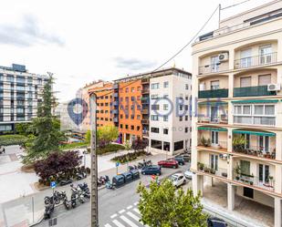Exterior view of Flat for sale in  Madrid Capital  with Heating, Parquet flooring and Terrace