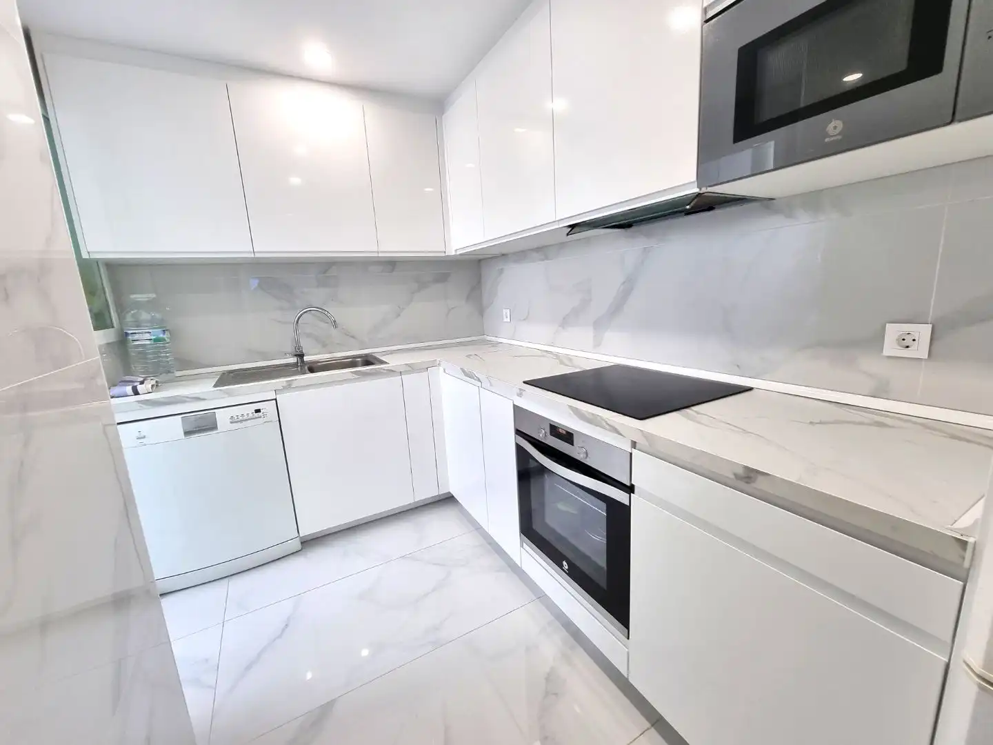 Apartament amb piscina en venda a avenida de julio iglesias 2, imagen 3