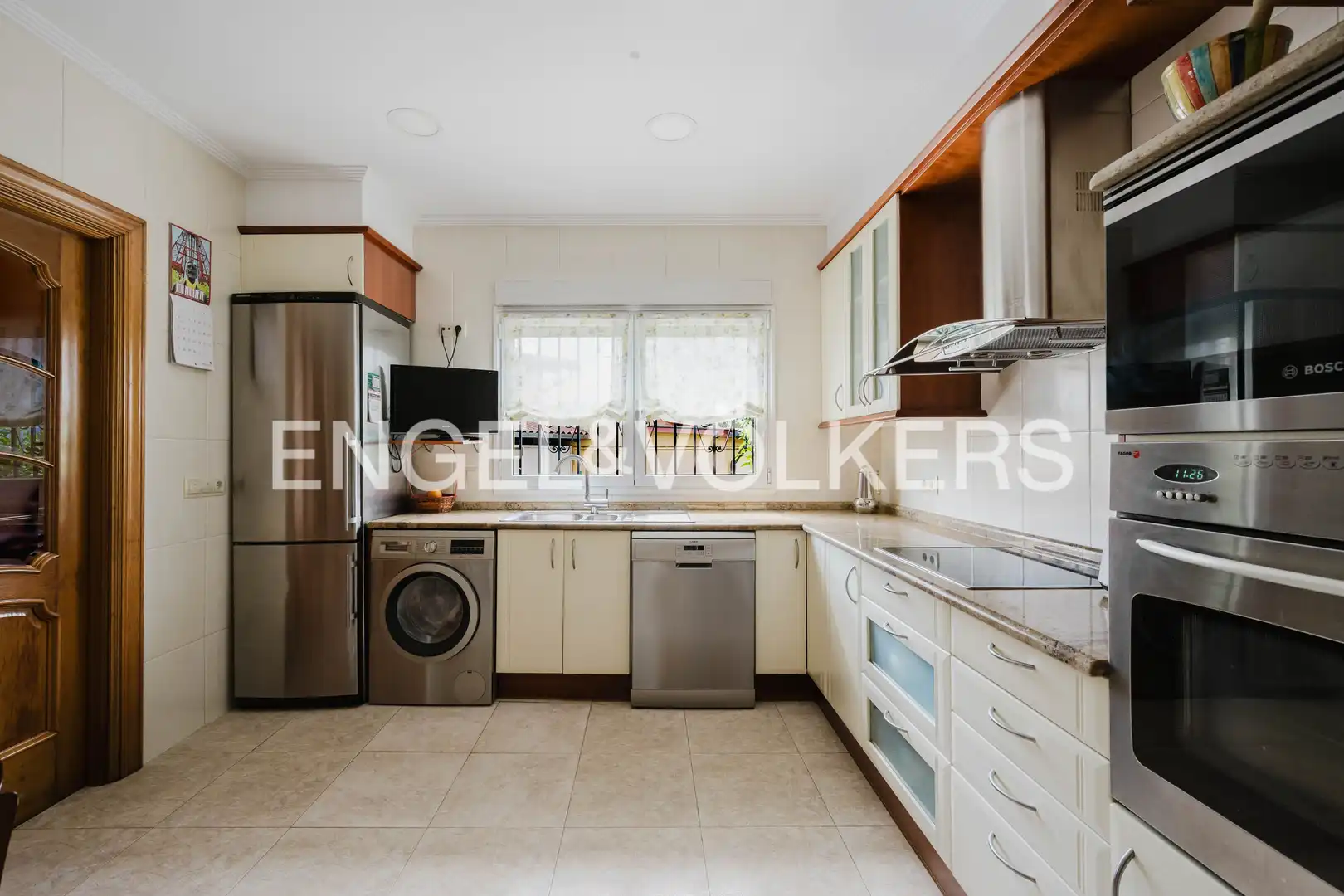 Kitchen of Houses for sale in Donostia - San Sebastián   with Air Conditioner, Heating and Private garden