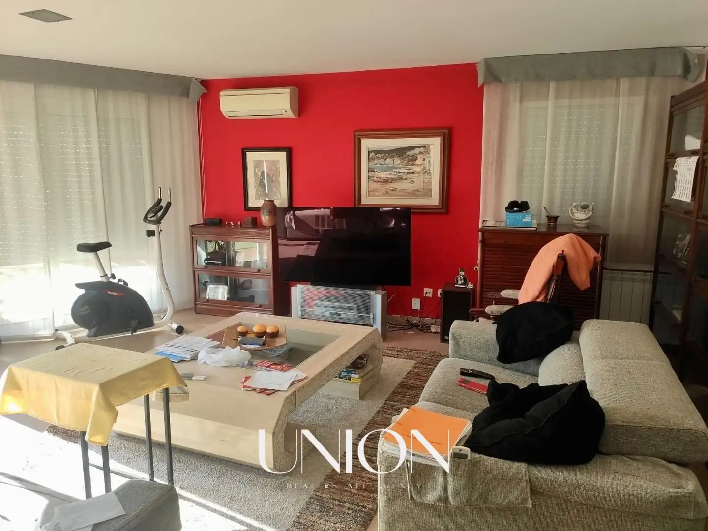 Sala d'estar de Casa o xalet en venda en Palamós amb Traster i Piscina