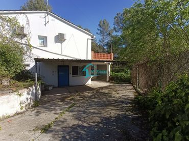 Casa amb piscina en venda a TAIO 4
