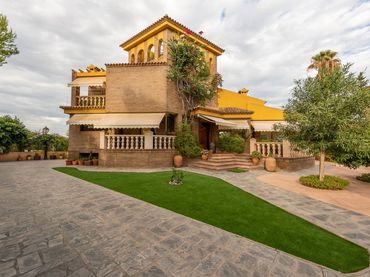 Villa avec balcon à vendre à Calle majada verde