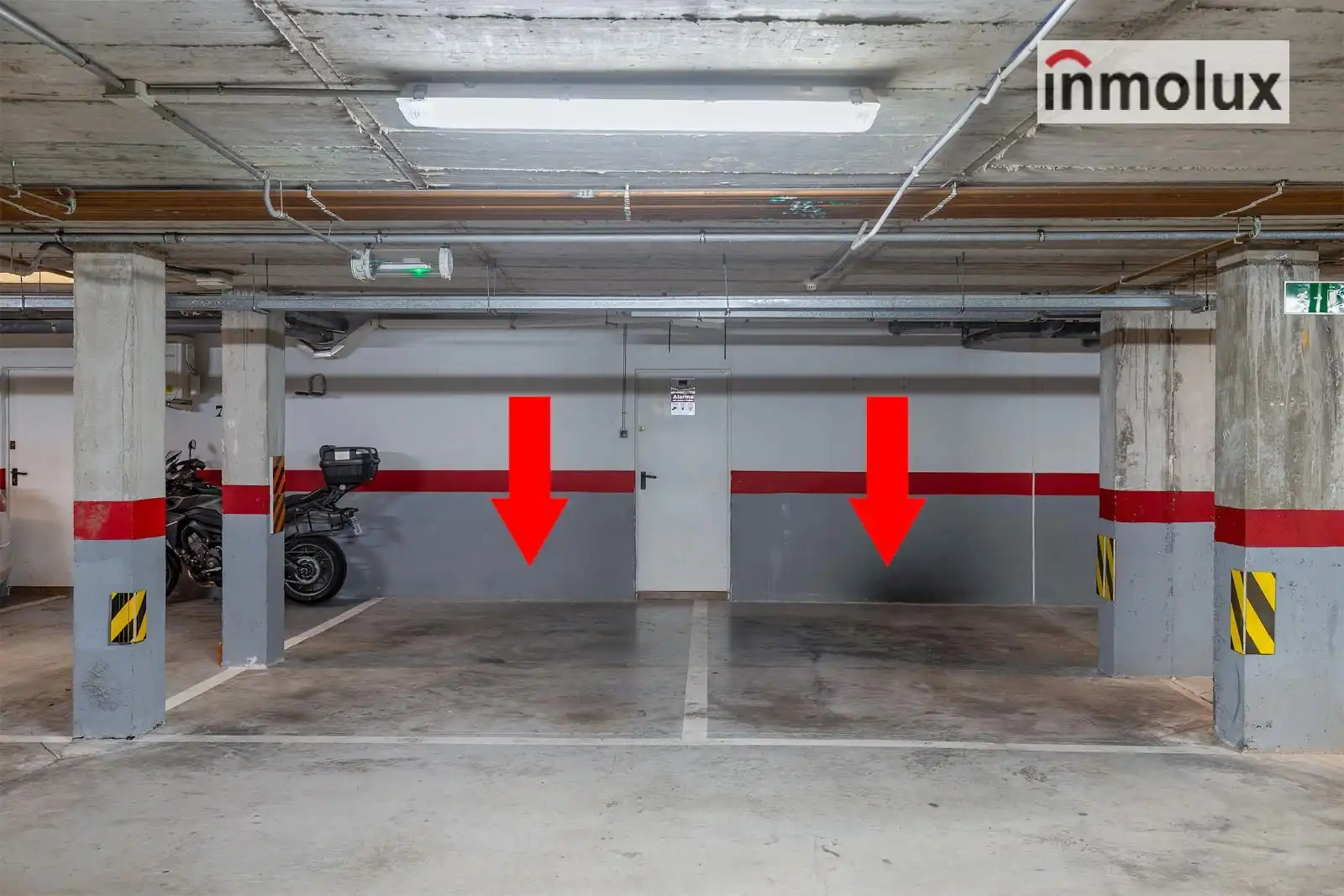 Parking of Detached homes for sale in Alicante / Alacant  with Air Conditioner, Heating and Terrace