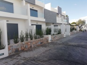 Baixos d'obra nova amb piscina en venda a Calle Zv 54