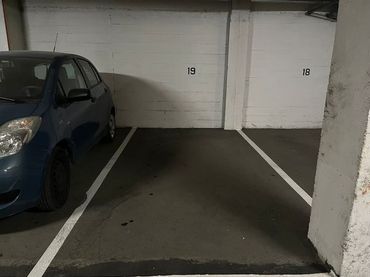 Einzelparkplatz zum Verkauf in El Perchel