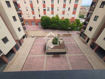 Wohnung mit Balkon zum Verkauf in Calle Don Pablo Antoñana Angulo