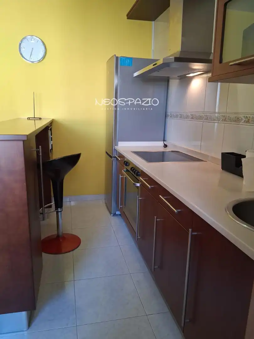 Duplex with lift to rent in Estrada da Granxa, imagen 3