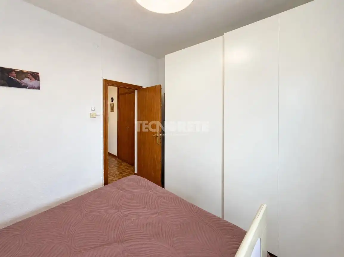 Habitación de Piso en venta en Carabanchel
