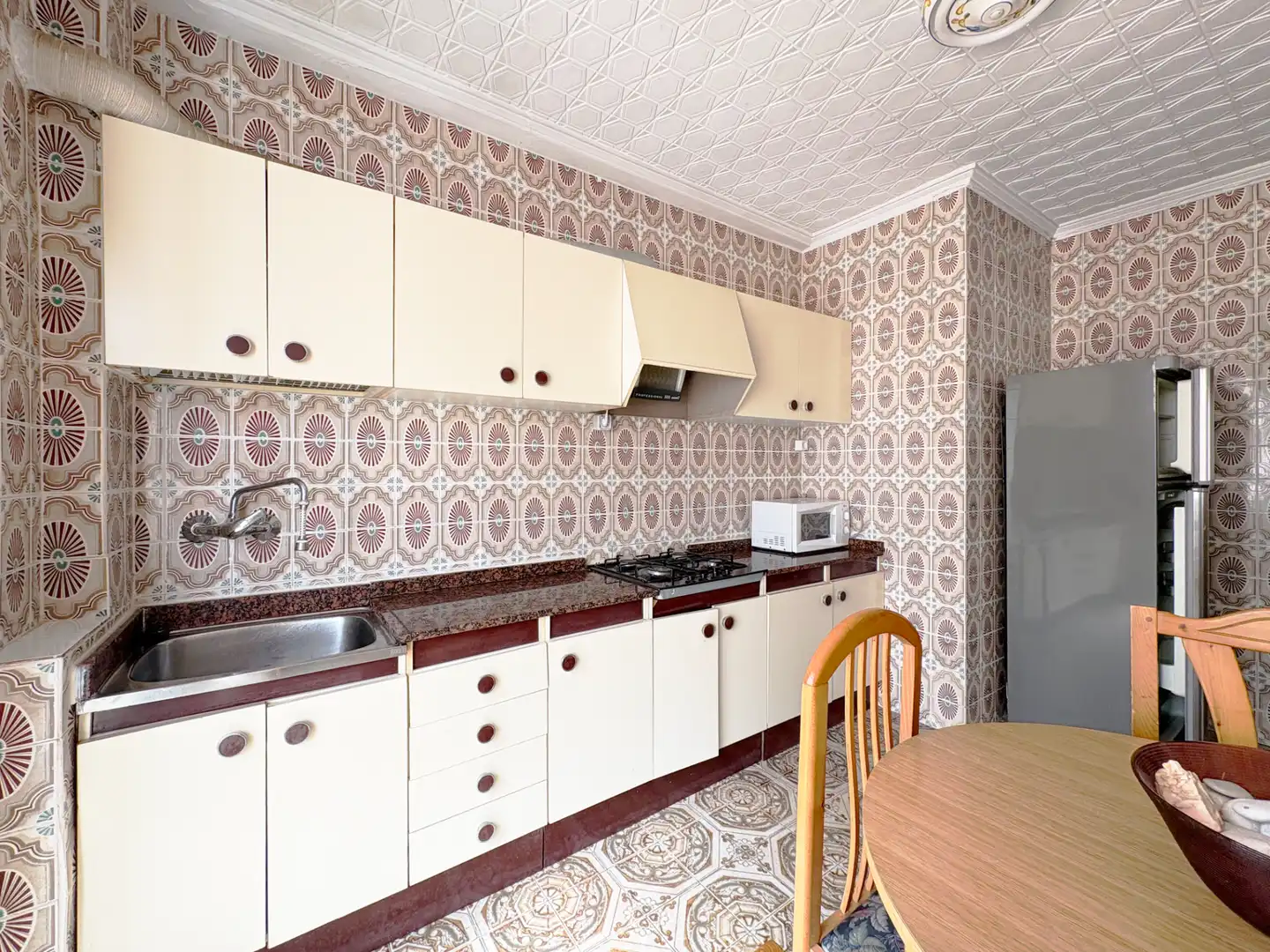 Küche von Wohnung zum Verkauf in Alicante / Alacant mit Klimaanlage, Heizung und Möbliert