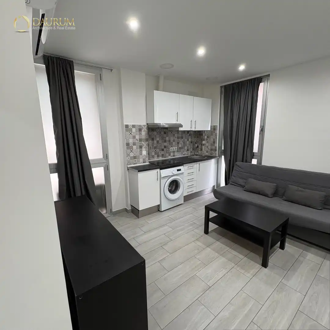 Sala de estar de Piso en venta en Coslada con Calefacción y Amueblado