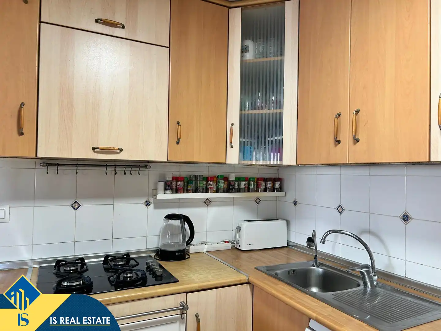Cuina de Casa adosada de lloguer en Torrevieja amb Aire condicionat, Calefacció i Jardí privat
