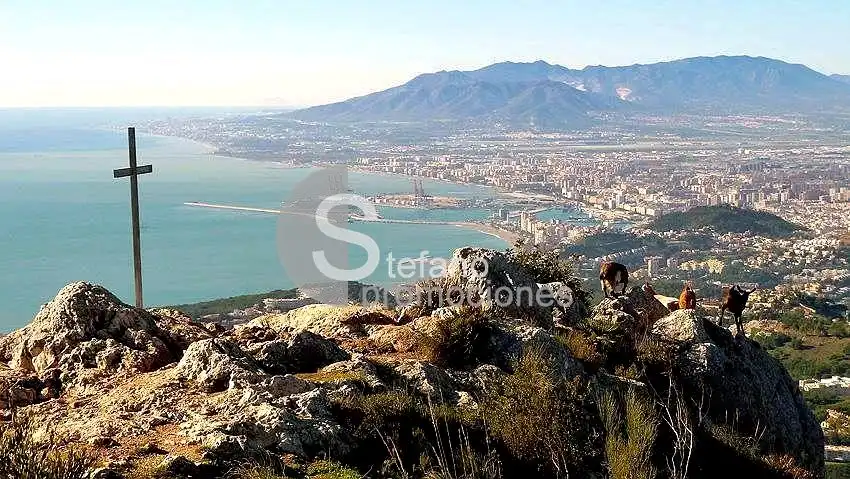 Vista exterior de Casa o xalet en venda en Málaga amb Aire condicionat, Calefacció i Jardí privat