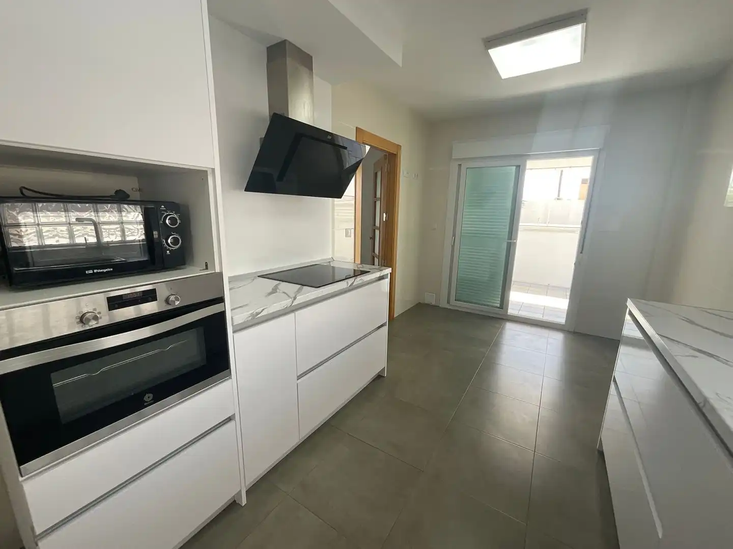 Cocina de Casa o chalet en venta en Almería con Jardín privado, Terraza y Trastero