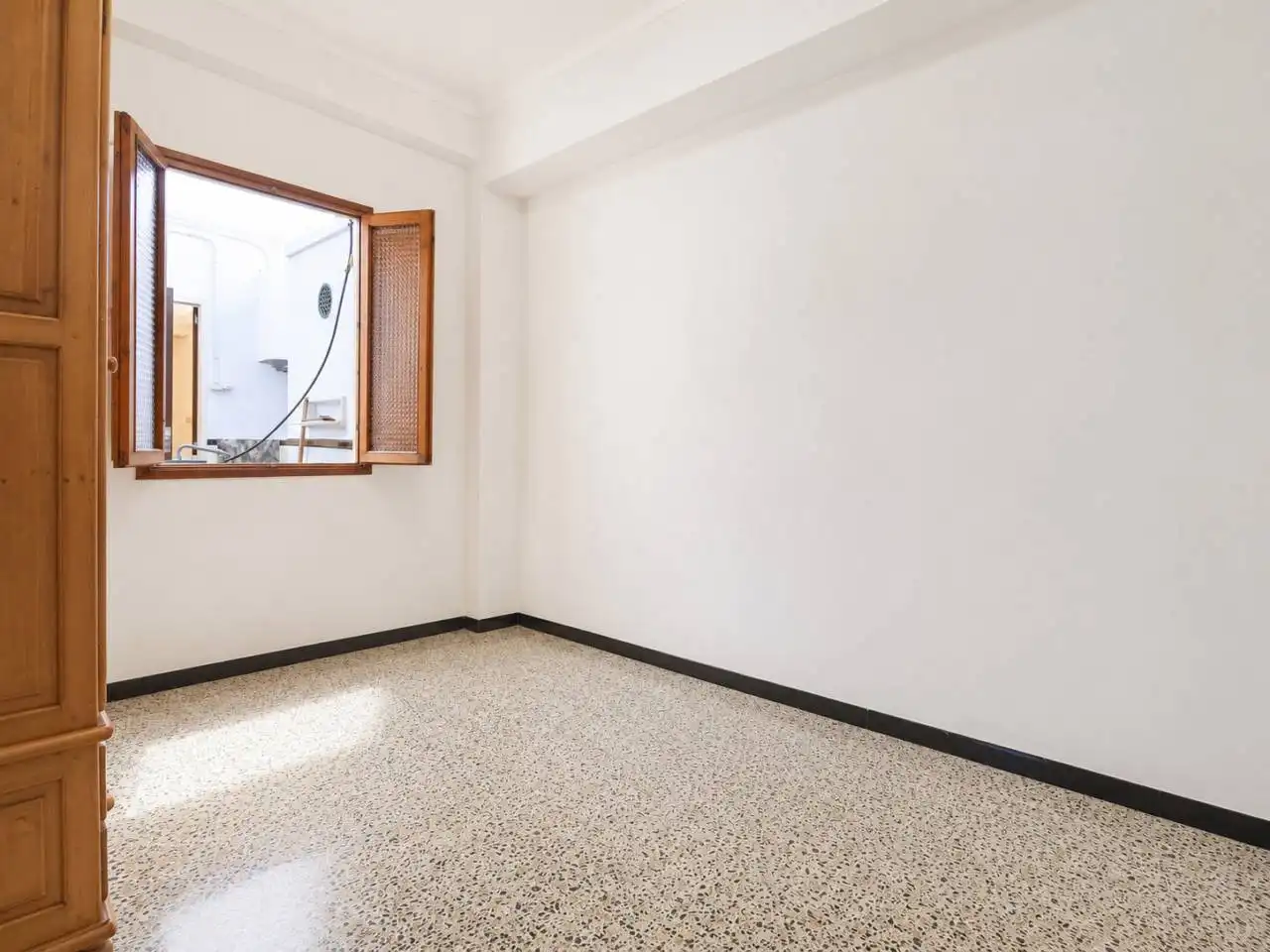Flat with terrace for sale in Gran Via de Colom, imagen 10