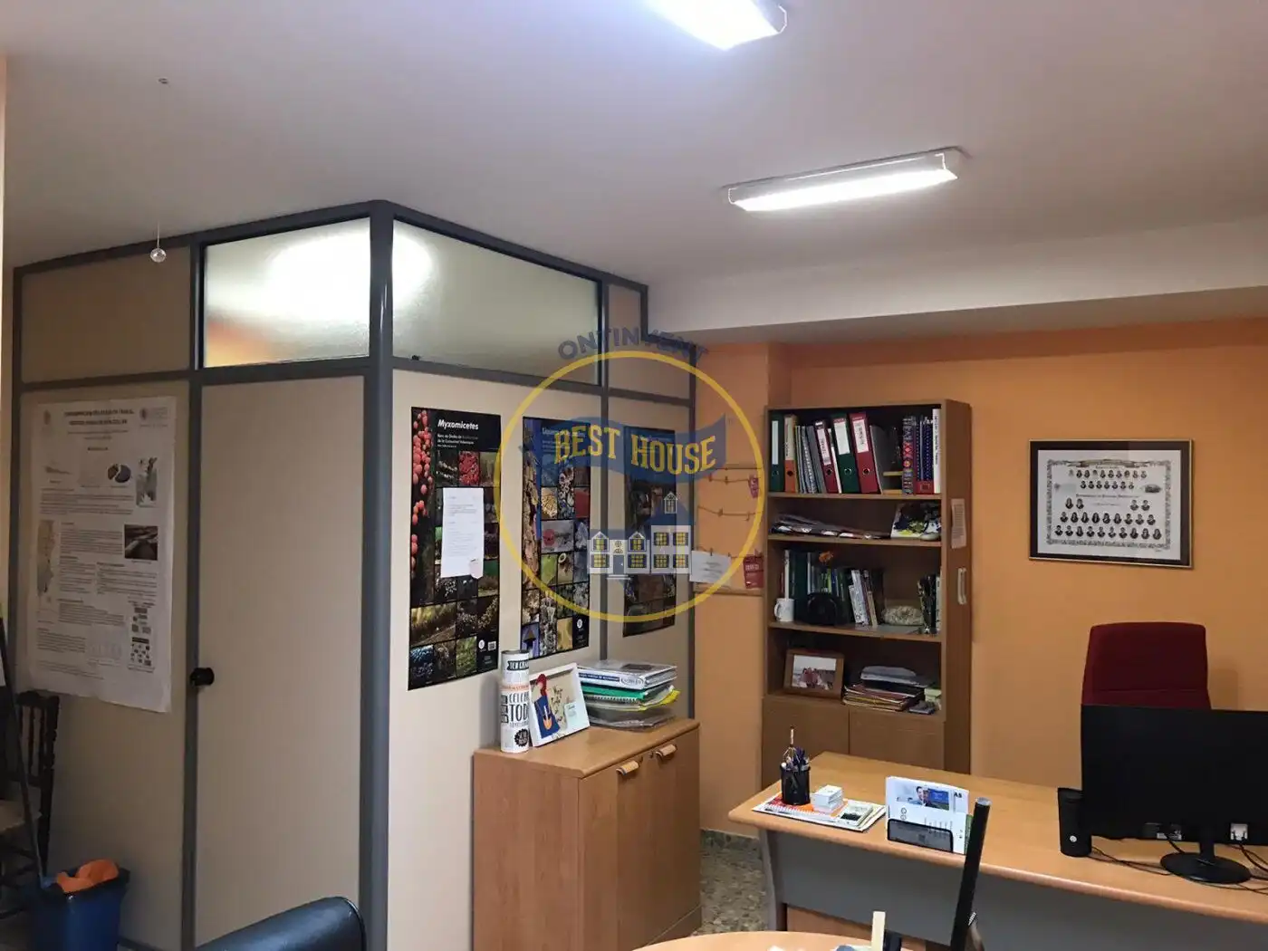 Oficina en venda en Ontinyent amb Terrassa