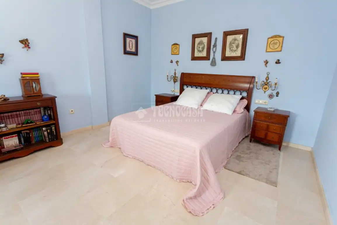 Bedroom of Houses for sale in Algeciras  with Air Conditioner and Swimming Pool