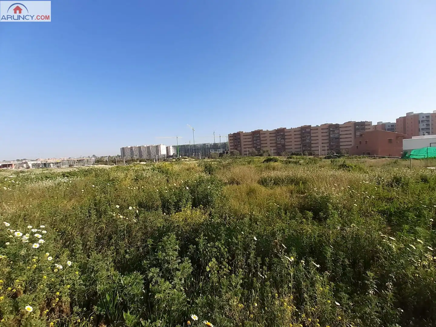 Residential land for sale in Entrenúcleos