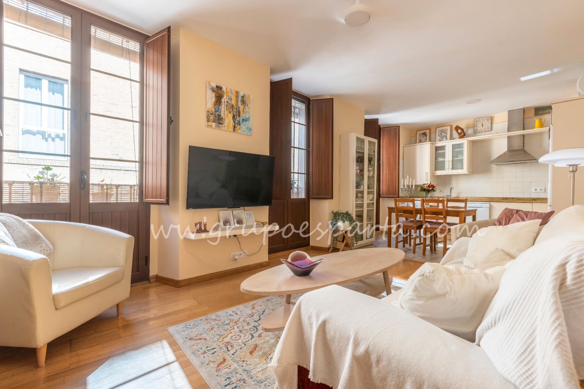 Sala d'estar de Apartament en venda en  Sevilla Capital amb Aire condicionat i Balcó