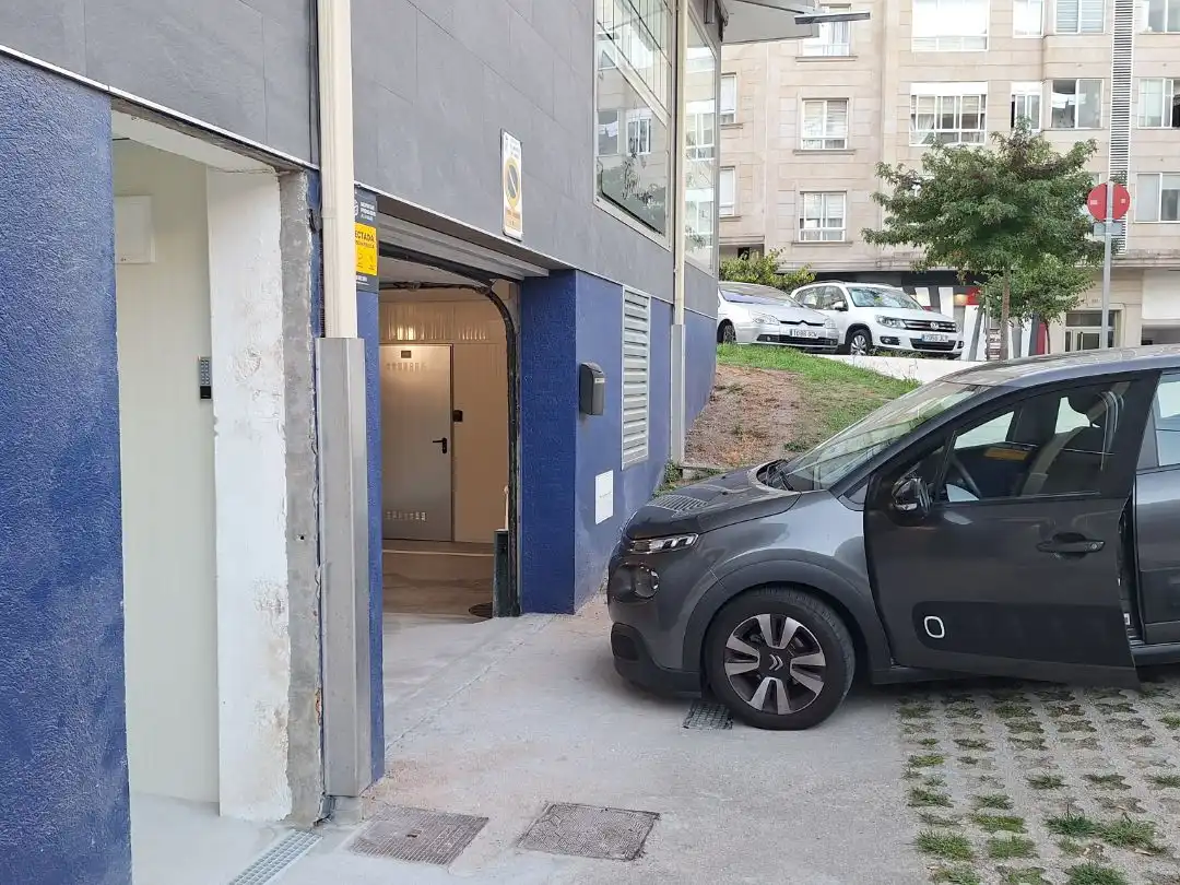 Storage room for rent in Avenida del Doctor Tourón, 41, Vilagarcía