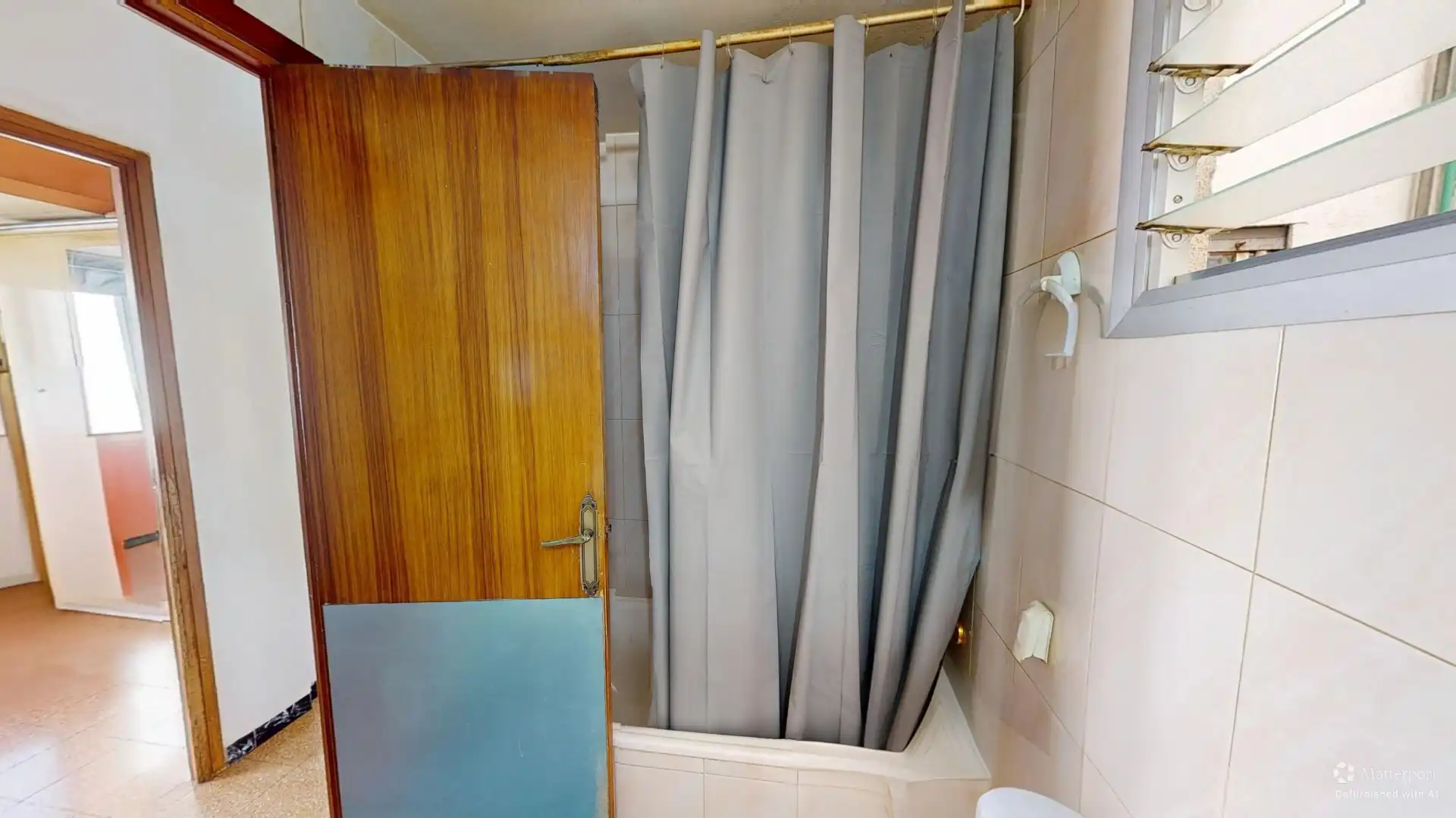 Baño de Piso en venta en Alcoy / Alcoi con Trastero, Amueblado y Horno