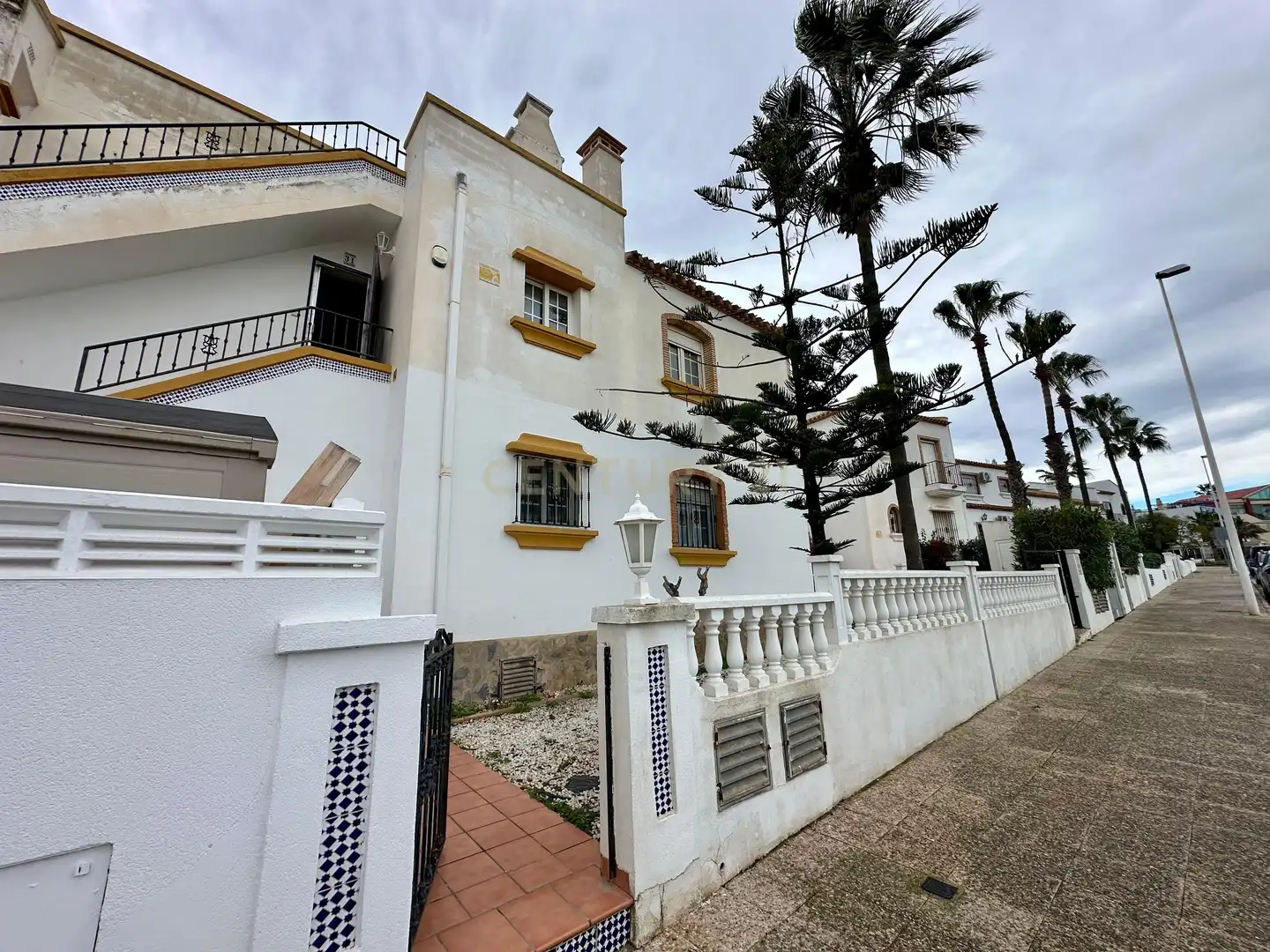 Vista exterior de Piso en venta en Orihuela con Piscina comunitaria