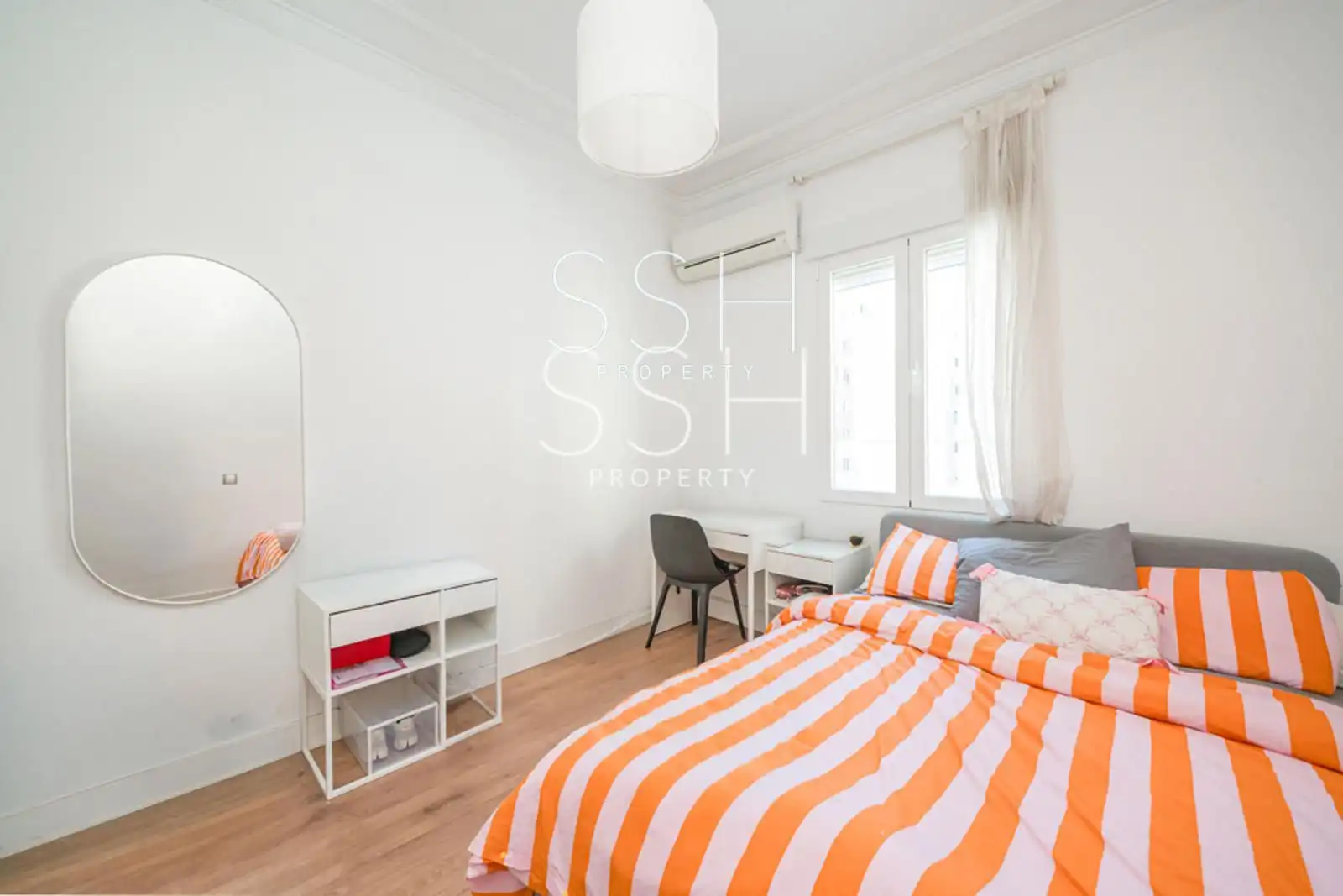 Schlafzimmer von Wohnung zur Miete in Madrid mit Klimaanlage, Heizung und Möbliert