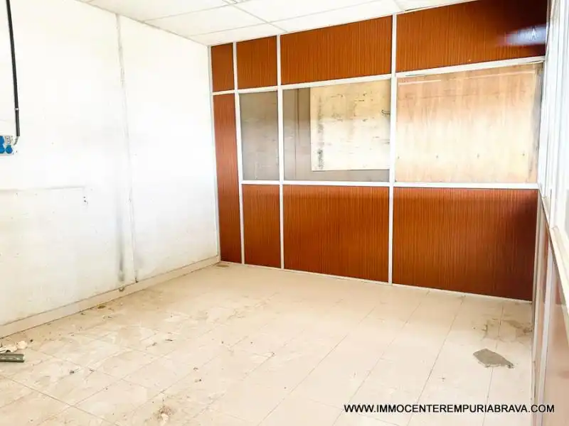 Oficina en venta en Sils