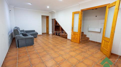 Foto 2 de Casa adosada en venda a Av. las Flores, La Granja - La Colina - Los Pastores, Algeciras