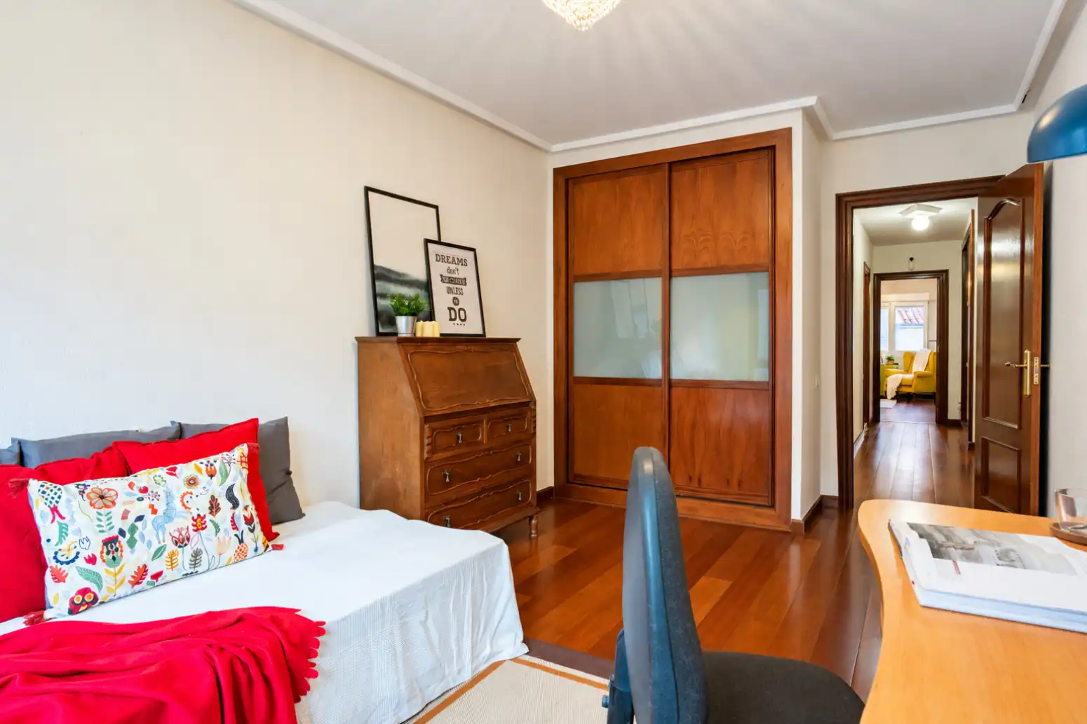 Bedroom of Flat for sale in Centro