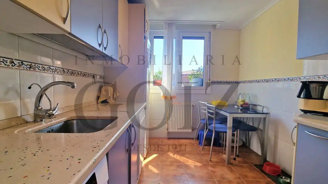 Kitchen of Flat for sale in Urnieta  with Heating and Storage room