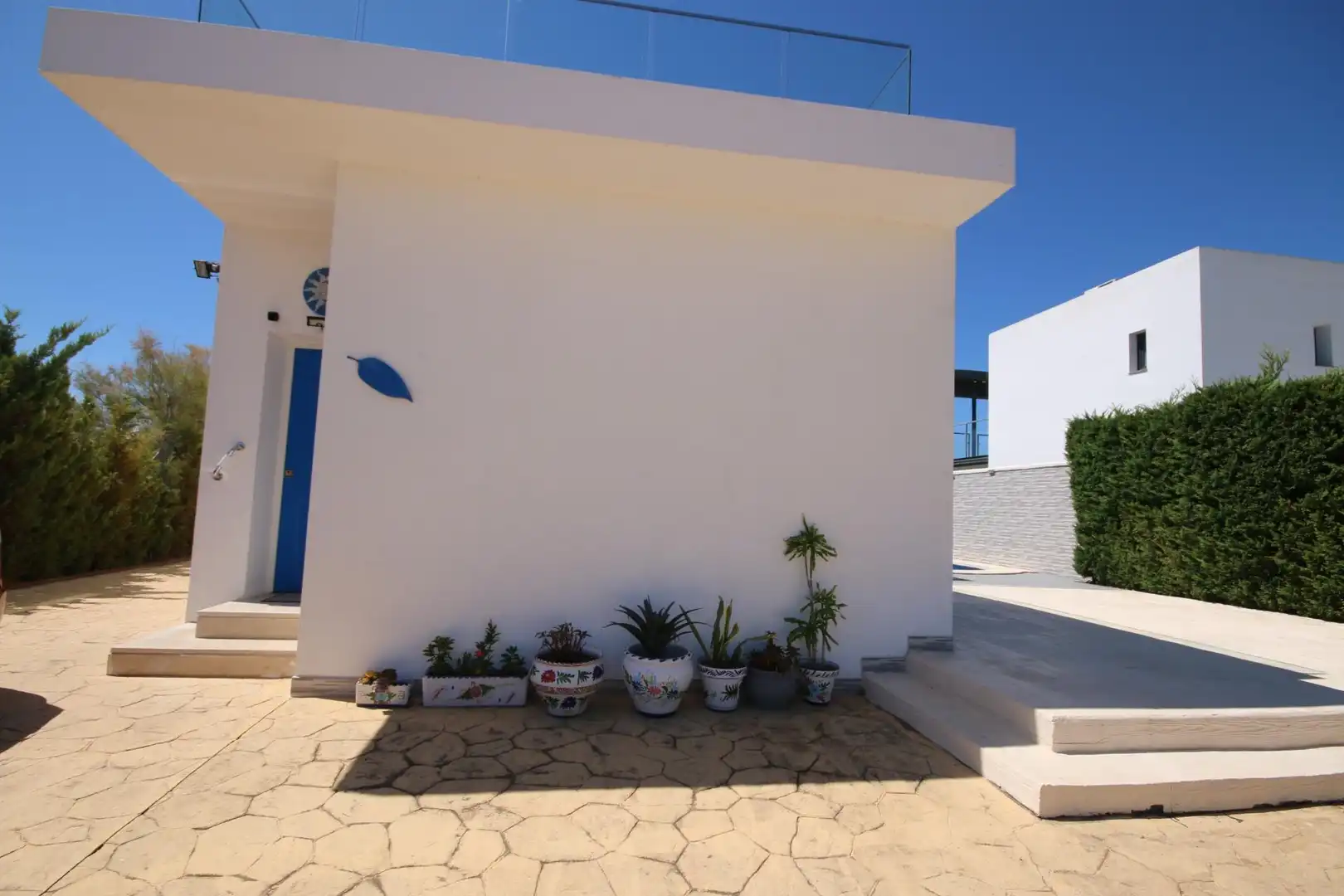 Vista exterior de Casa o xalet en venda en Ayamonte amb Aire condicionat, Piscina i Jacuzzi