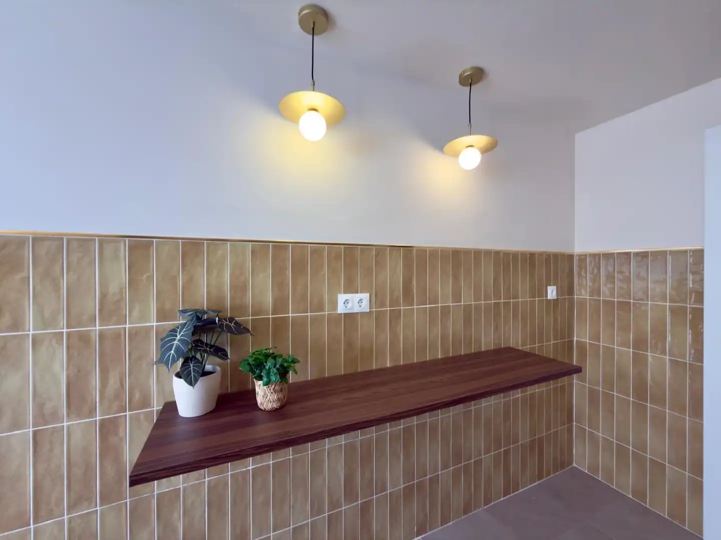 Küche von Erdgeschoss zum Verkauf in Rincón de la Victoria mit Klimaanlage, Privatgarten und Terrasse