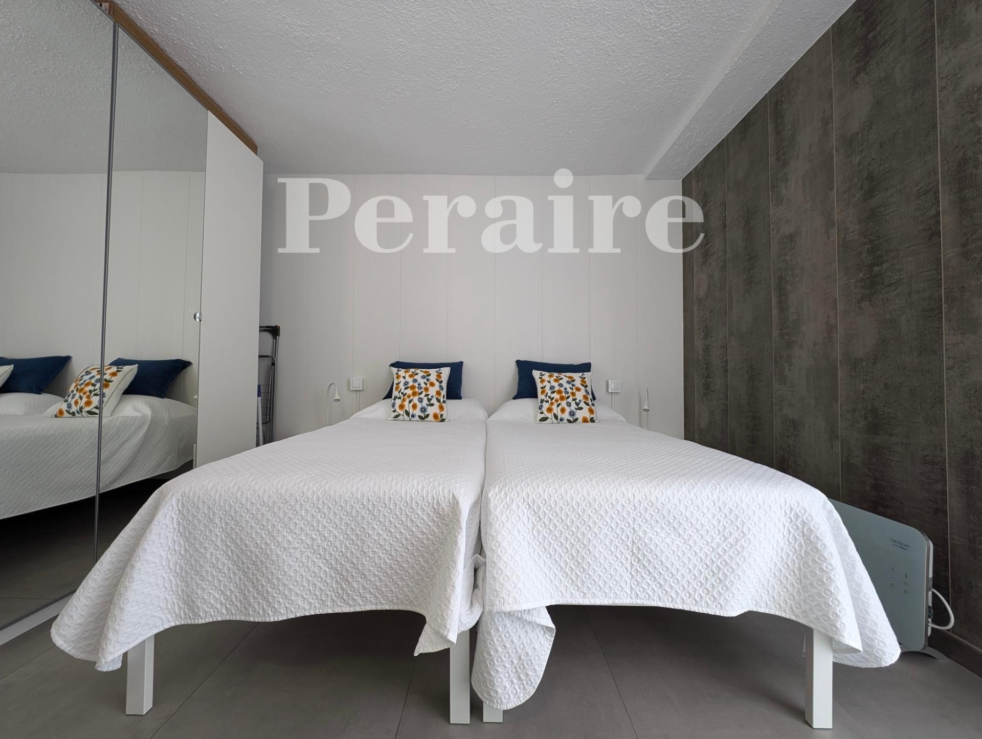 Dormitori de Dúplex de lloguer en  Barcelona Capital amb Aire condicionat i Calefacció