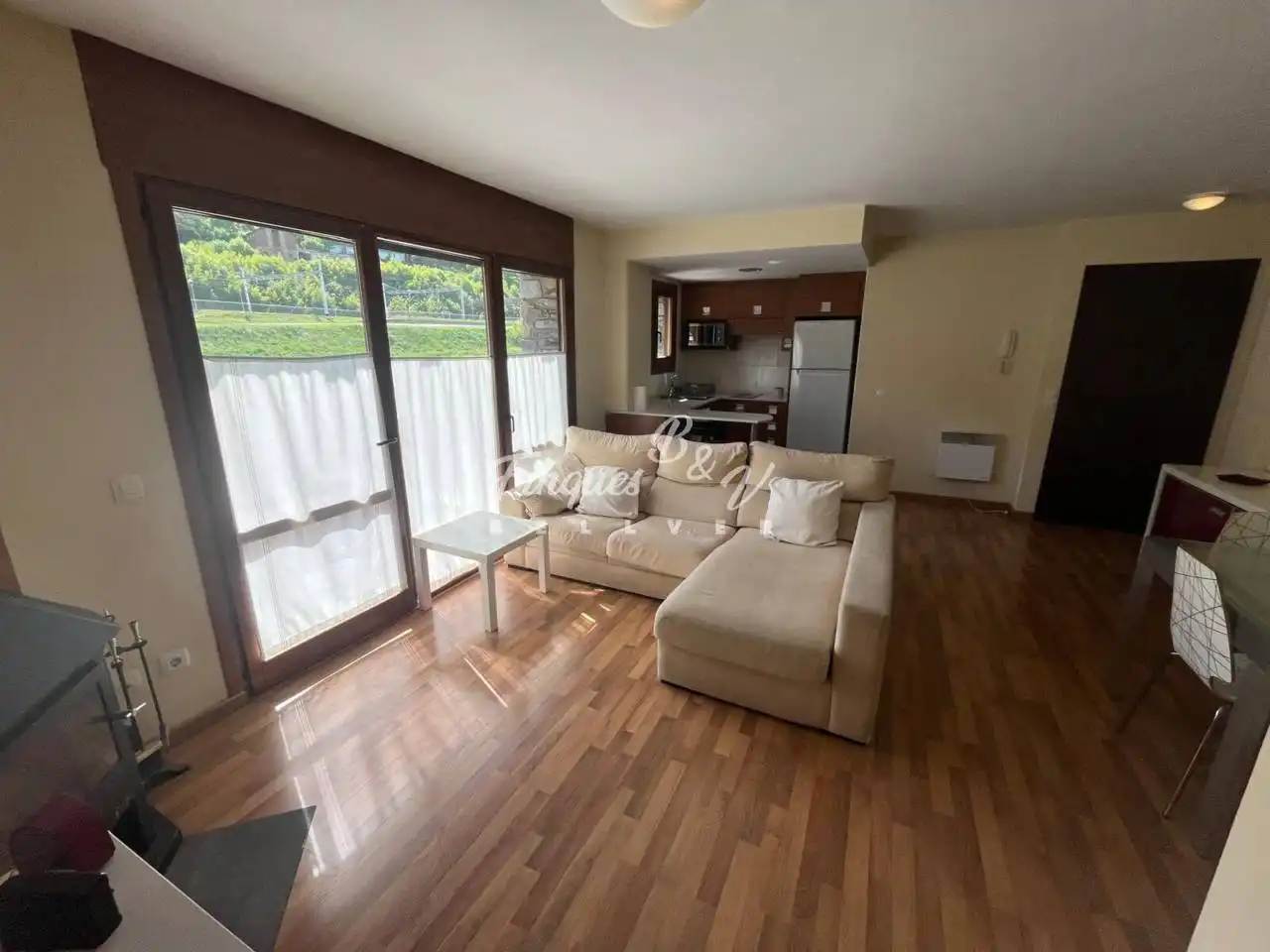 Sala de estar de Piso en venta en Alp con Calefacción, Parquet y Trastero